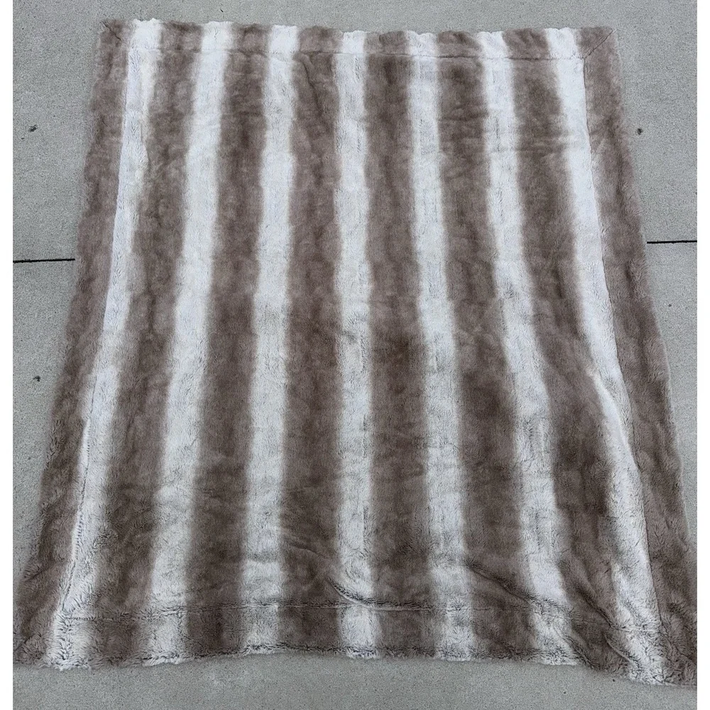 Pier 1 Imports Throw Blanket Minky Tan Beige Soft Faux Fur 48x52 Vintage Glam